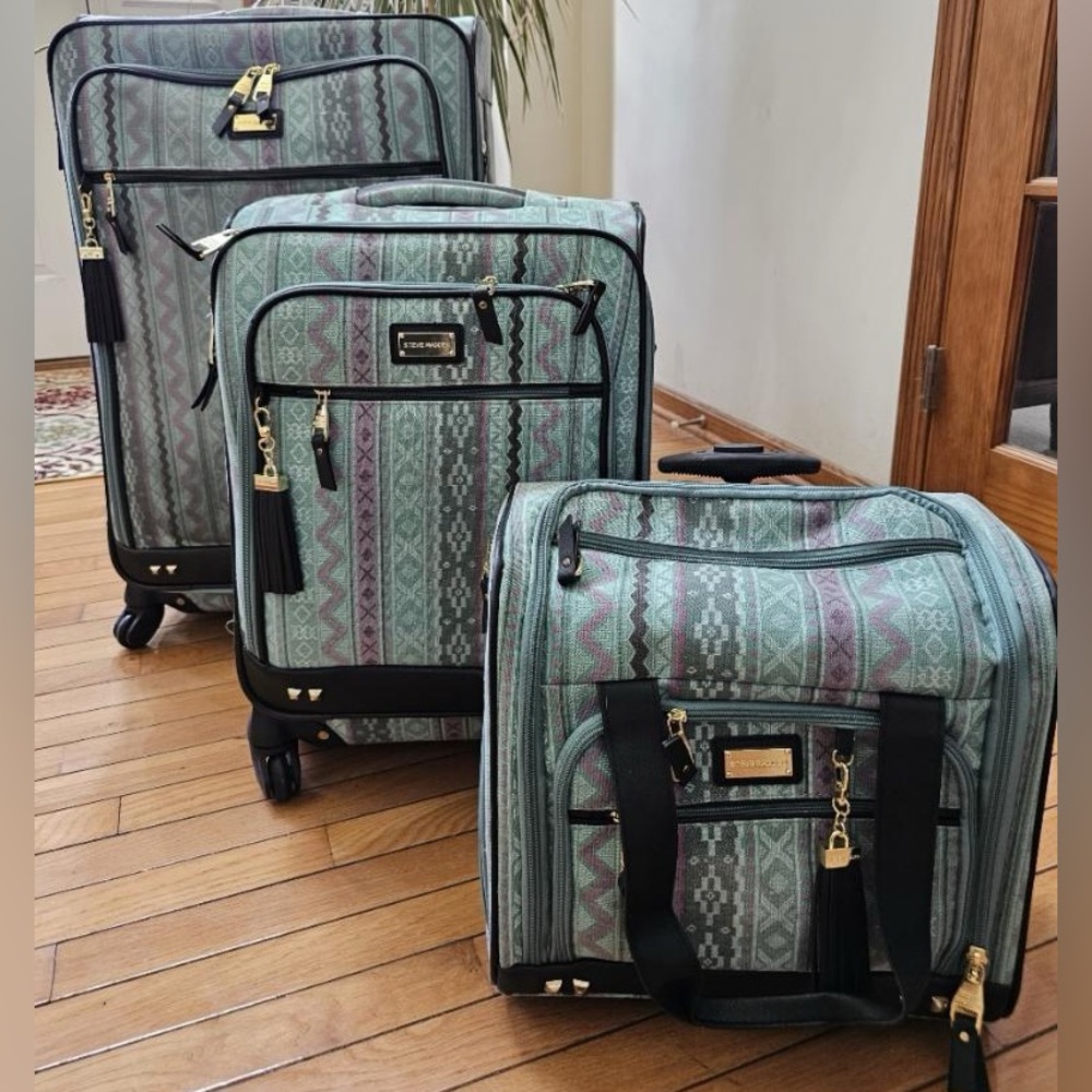 Steve Madden 3 piece luggage set